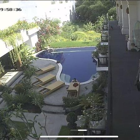 Lila Loka Homestay Canggu Esterno foto