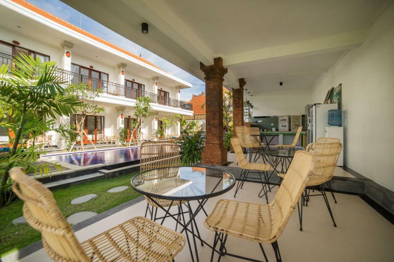 Lila Loka Homestay Canggu Esterno foto